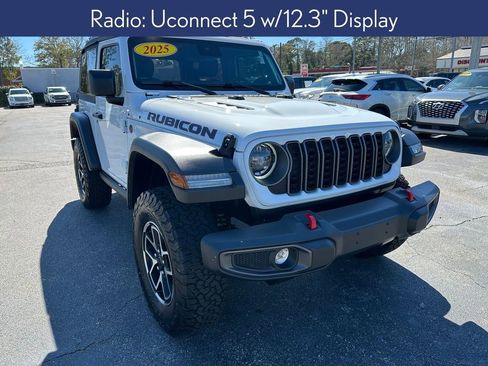 Used 2025 Jeep Wrangler Rubicon image 6