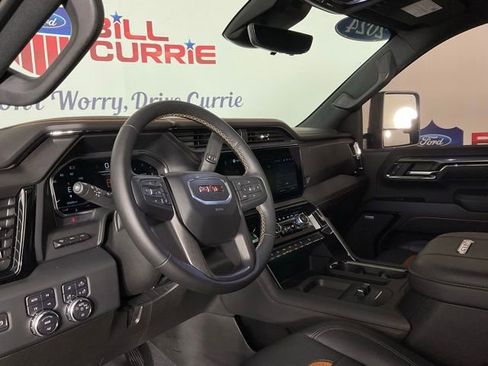 Used 2024 GMC Sierra 2500 AT4 w/ AT4 Premium Plus Package image 13