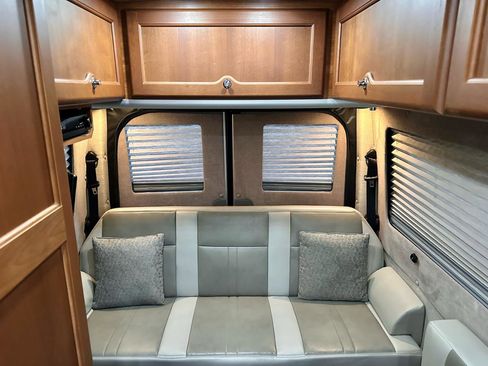Used 2016 Mercedes-Benz Sprinter 2500 image 52