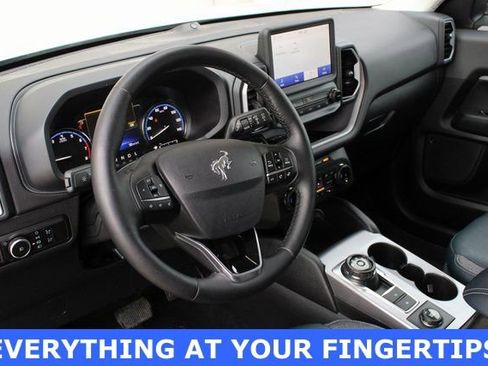 Used 2024 Ford Bronco Sport Outer Banks w/ Tech Package image 2