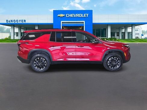 New 2026 Chevrolet Traverse Z71 w/ Enhanced Driving Package AWD/4WD image 8