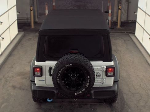 Used 2023 Jeep Wrangler Unlimited w/ Cold Weather Group AWD/4WD image 6