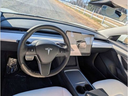 Used 2023 Tesla Model 3 Performance image 17