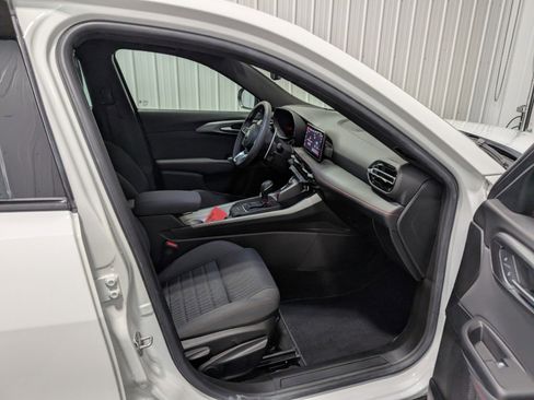 Used 2024 Dodge Hornet R/T w/ R/T Blacktop Package image 27