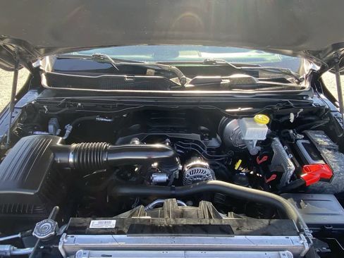 Used 2020 RAM 1500 Big Horn AWD/4WD image 24