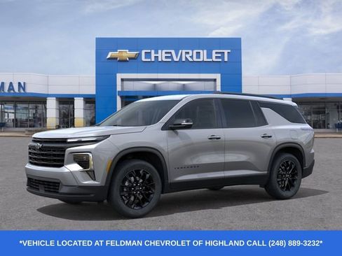 New 2026 Chevrolet Traverse LT image 2