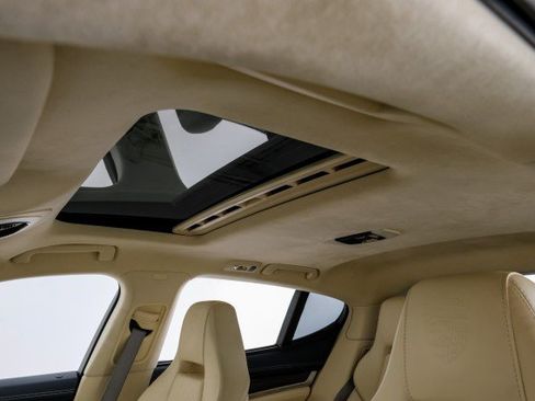 Used 2010 Porsche Panamera Turbo AWD/4WD image 22