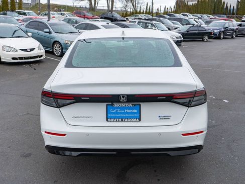 New 2026 Honda Accord Touring image 7