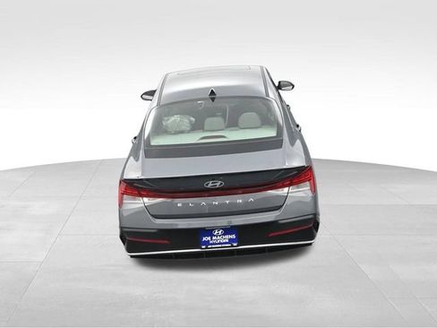 New 2026 Hyundai Elantra SEL Sport Premium FWD image 27