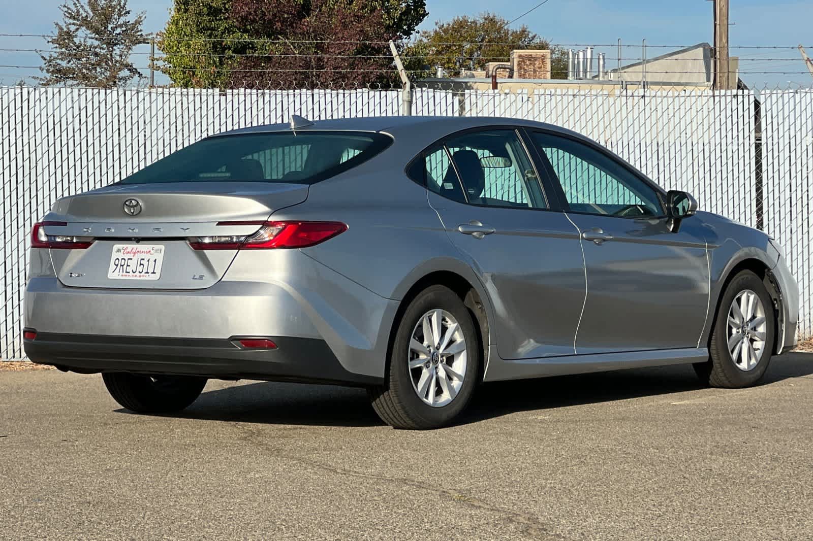 Used 2025 Toyota Camry LE FWD image 3