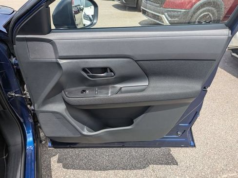 Used 2025 Nissan Kicks S w/ Charging Package FWD image 33