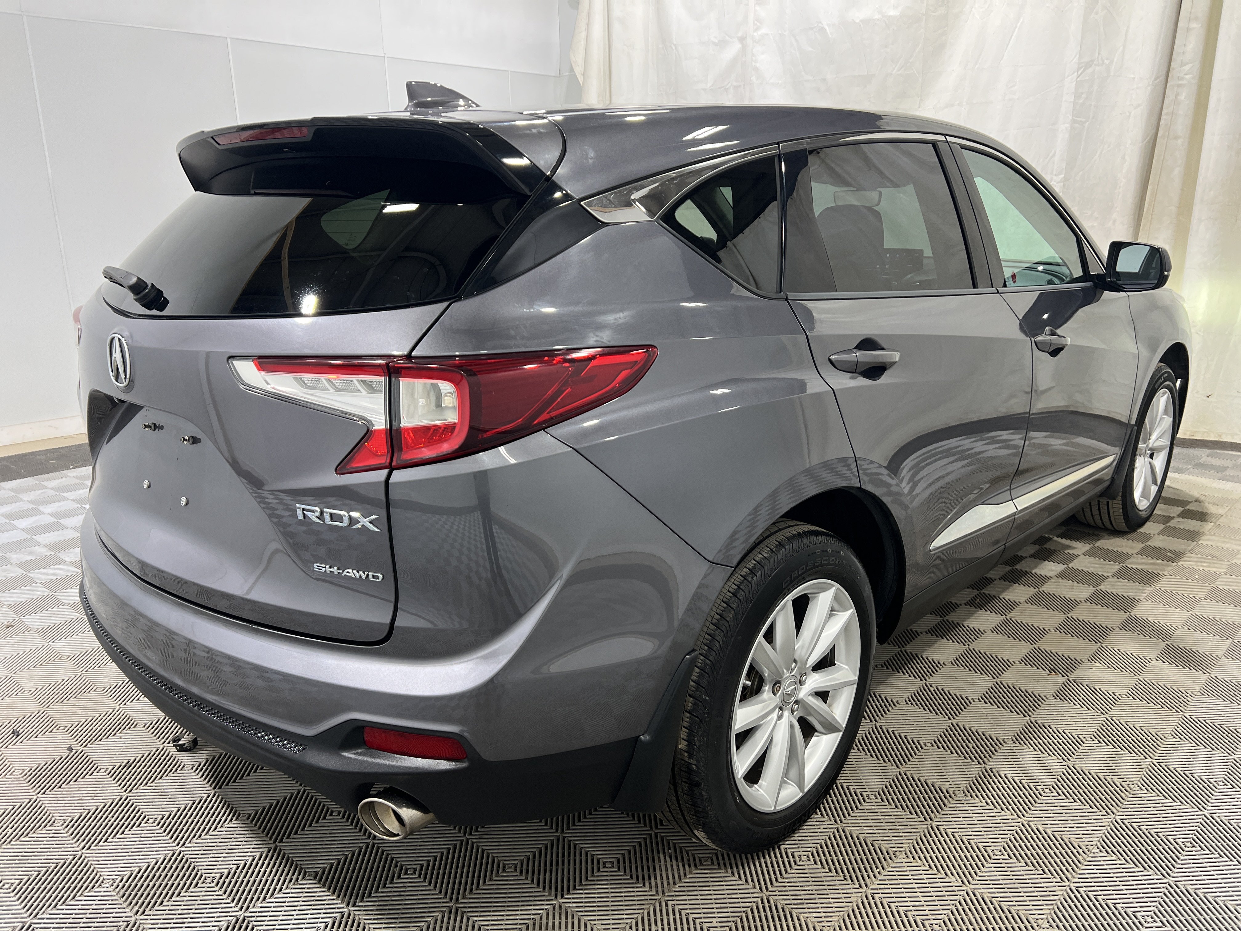 Used 2019 Acura RDX AWD image 3