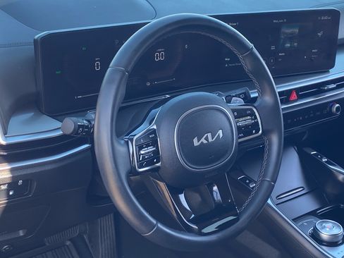 Certified 2025 Kia Sorento EX w/ EX Panoramic Sunroof Package AWD/4WD image 21