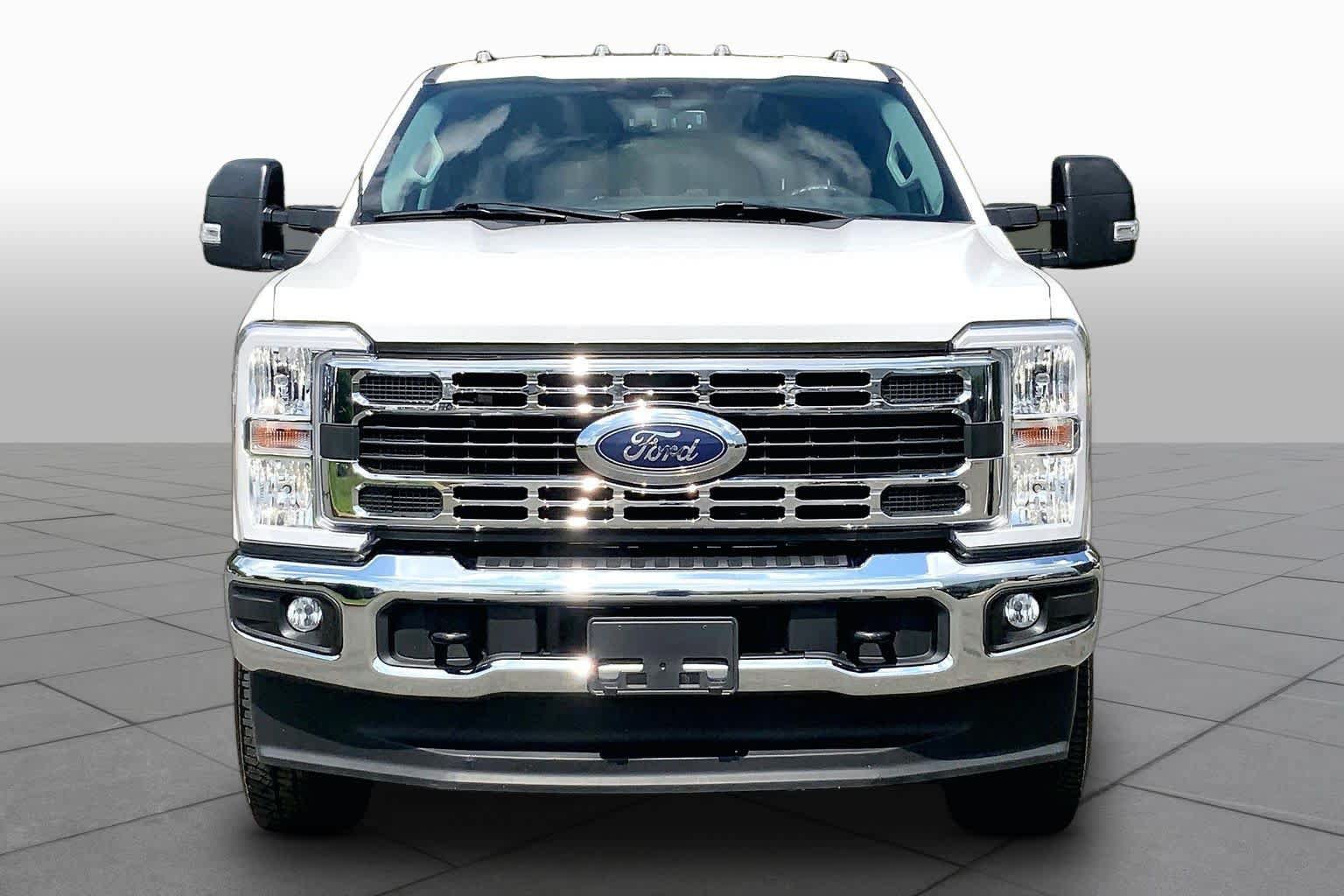 Used 2023 Ford F250 XLT w/ Snow Plow Prep Package AWD/4WD image 4