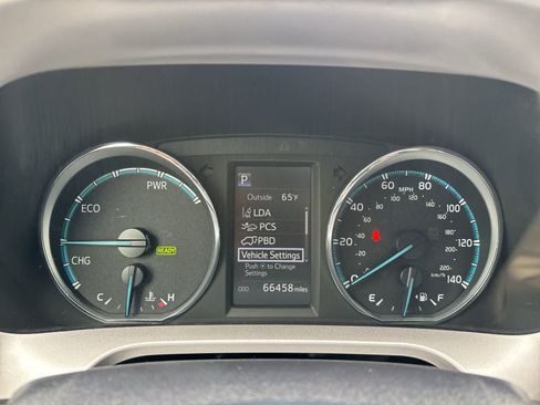 Used 2017 Toyota RAV4 XLE w/ All Weather Liner Package AWD/4WD image 14