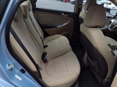 Used 2013 Hyundai Accent GLS FWD image 22
