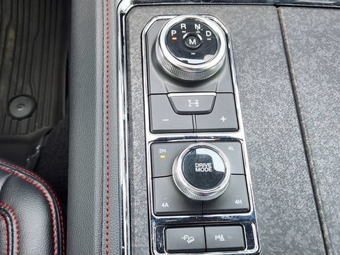 Used 2024 Ford Expedition Limited AWD/4WD image 22