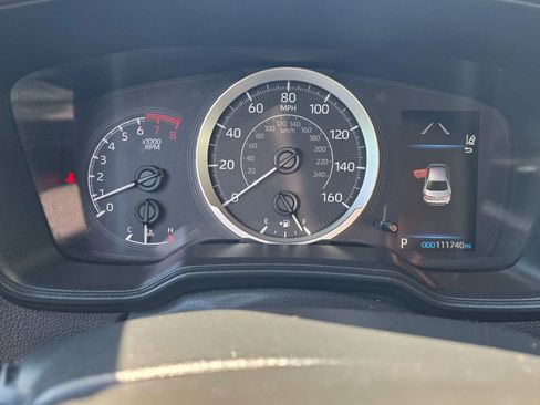 Used 2020 Toyota Corolla LE image 12