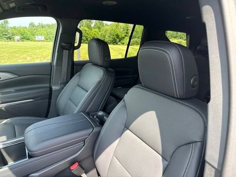 New 2026 Chevrolet Traverse LT AWD/4WD image 14
