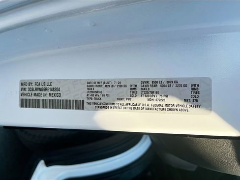 Used 2024 RAM ProMaster 1500 w/ Safety Group FWD image 29