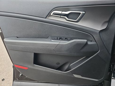 New 2026 Kia Sportage LX image 28
