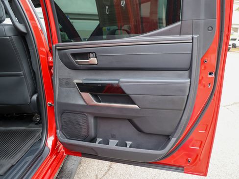 Used 2025 Toyota Tundra Limited image 30