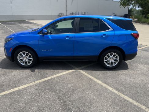 Used 2024 Chevrolet Equinox LT AWD/4WD image 3