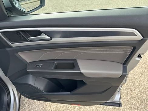 Certified 2022 Volkswagen Atlas Cross Sport SEL image 36