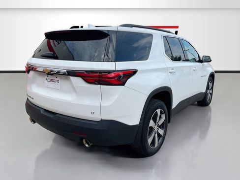 Used 2023 Chevrolet Traverse LT w/ LT Premium Package AWD/4WD image 7