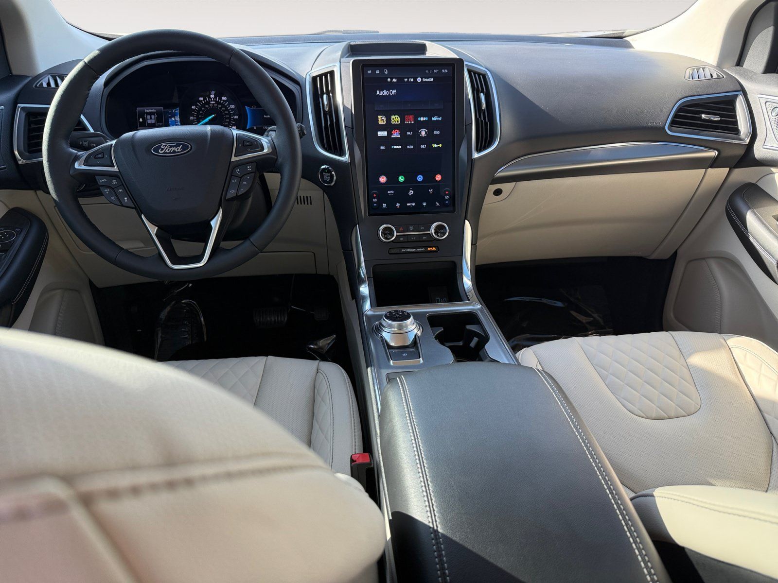 Used 2024 Ford Edge Titanium w/ Equipment Group 301A AWD/4WD image 15
