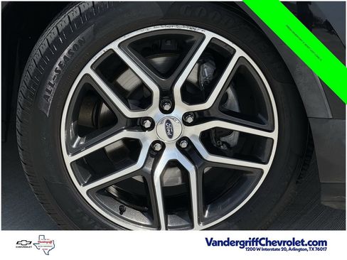 Used 2018 Ford Explorer Sport w/ Equipment Group 401A AWD/4WD image 9