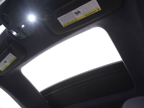 Certified 2025 Porsche 911 Carrera image 23