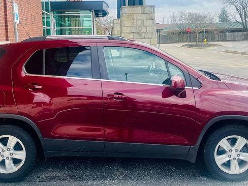 Used 2016 Chevrolet Trax LT w/ LT Convenience Package image 2