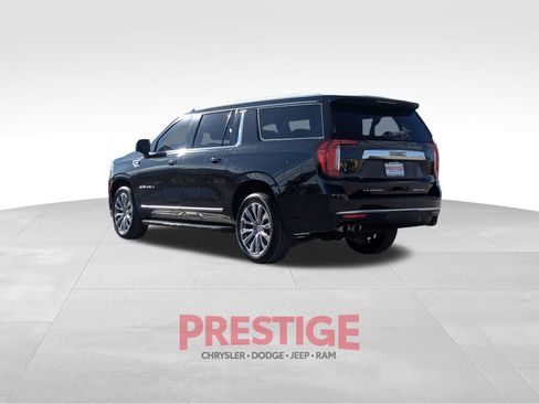 Used 2022 GMC Yukon XL Denali RWD image 14