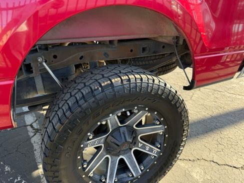Used 2011 Ford F150 XLT w/ XLT Chrome Pkg AWD/4WD image 12
