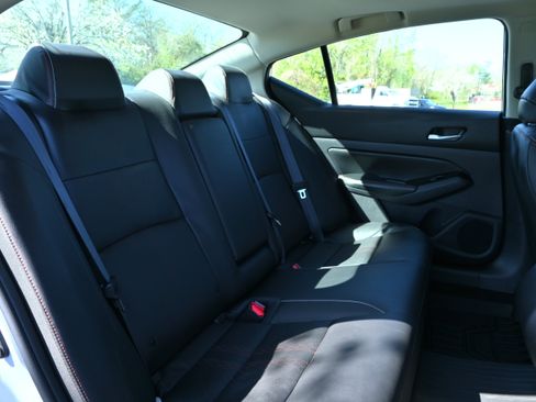 Used 2025 Nissan Altima 2.5 SR w/ SR Premium Package image 11