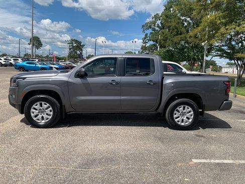Used 2023 Nissan Frontier SV w/ SV Convenience Package AWD/4WD image 5
