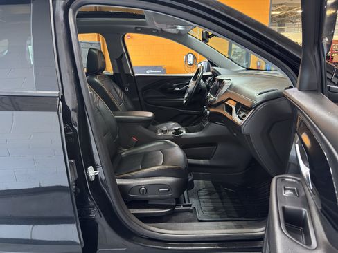 Used 2022 GMC Terrain AT4 AWD/4WD image 19