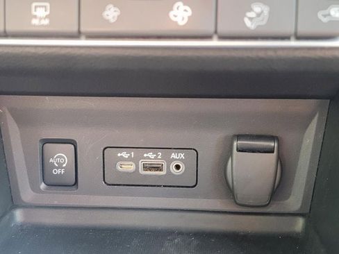 Used 2024 Nissan Sentra SR FWD image 25