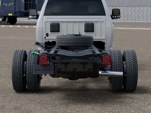 New 2026 RAM 4500 Tradesman w/ Chrome Appearance Group RWD image 13