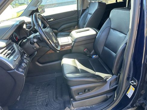 Used 2019 Chevrolet Suburban Premier w/ Max Trailering Package AWD/4WD image 12