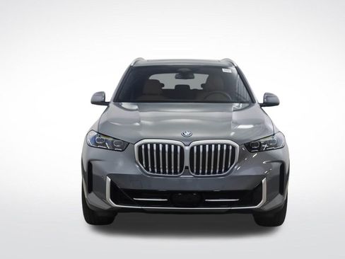 Used 2026 BMW X5 xDrive50e w/ Premium Package AWD/4WD image 8