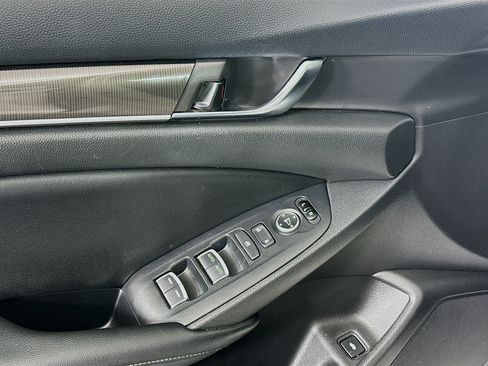 Used 2019 Honda Accord Sport image 15