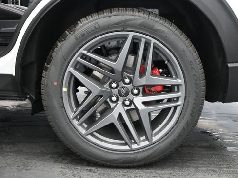 New 2026 Ford Explorer ST-Line image 22