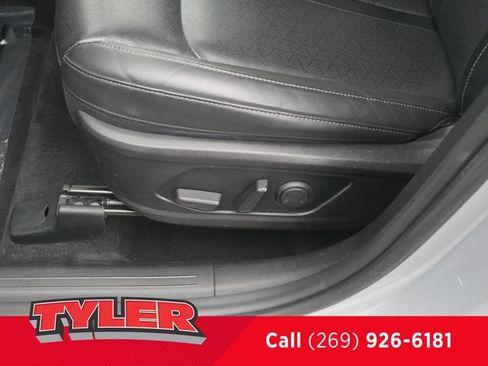 Used 2021 Kia Sorento S w/ Panoramic Sunroof Package AWD/4WD image 24