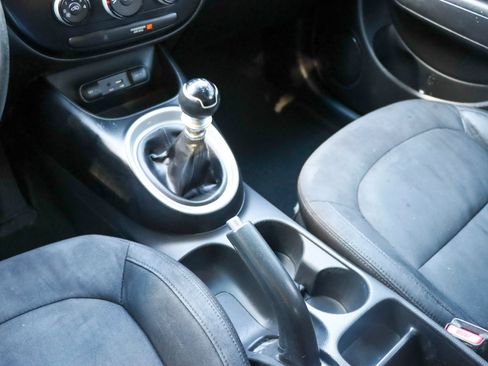 Used 2016 Kia Soul FWD image 34