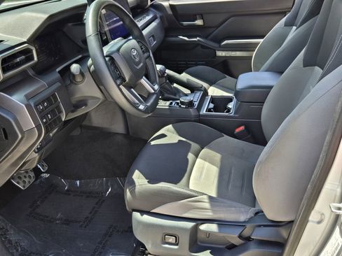 Used 2024 Toyota Tacoma TRD Sport image 10