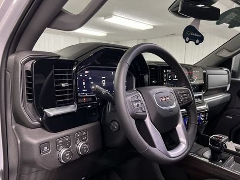 Certified 2026 GMC Sierra 1500 SLT w/ SLT Premium Plus Package AWD/4WD image 10