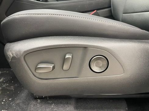 New 2026 Chevrolet Traverse LT w/ Driver Confidence Package image 9