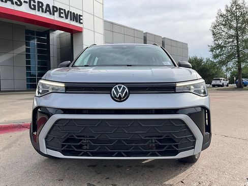 Used 2025 Volkswagen Taos S image 3